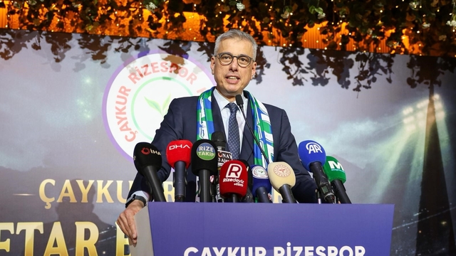 Kemal Memişoğlu "Rizespor Süper Lig'deki spor kulüplerine örnek olan davranış ve yapı içerisinde"