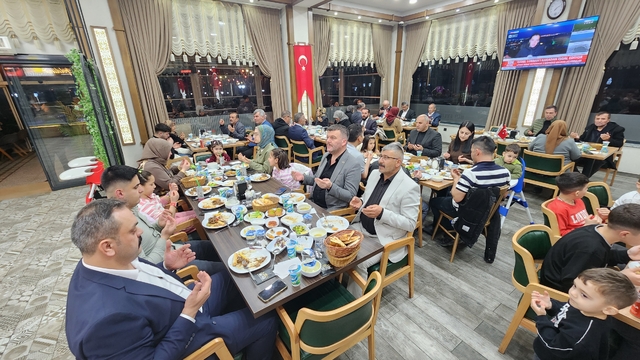 Suluova Kaymakamlığı gazi ve şehit aileleri onuruna iftar verdi