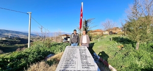 Ziyanlar Mahallesi şehitlerini unutmadı