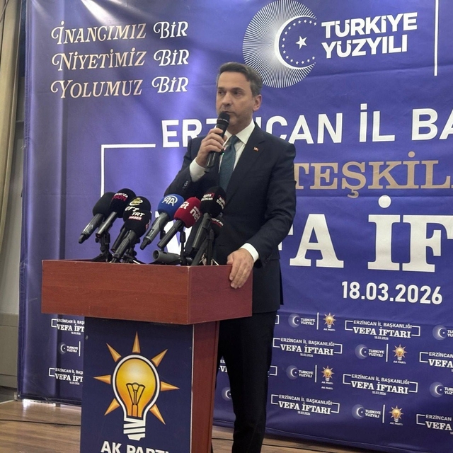 Bakan Bayraktar Erzincan'da konuştu: "Enerjide güçlü Türkiye için birlik şa...