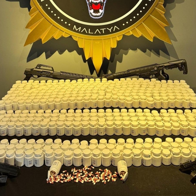 Malatya'da uyuşturucu ve silah operasyonu: 3 tutuklama