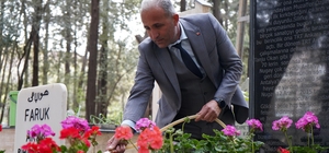 Bayram öncesi mezarlara 'görüntülü ziyaret'