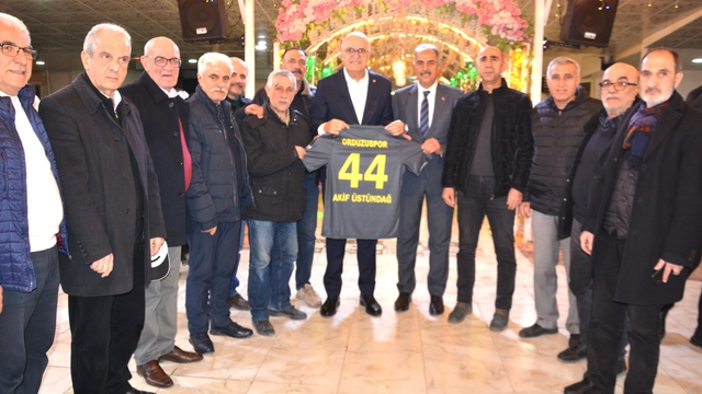 TVF Başkanı Üstündağ, Malatya'da iftar programına katıldı