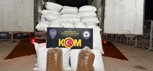 Adana’da 3 ton kaçak tütün ele geçirildi