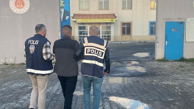 Kars'ta aranan şahıslara operasyon: 3 hükümlü yakalandı