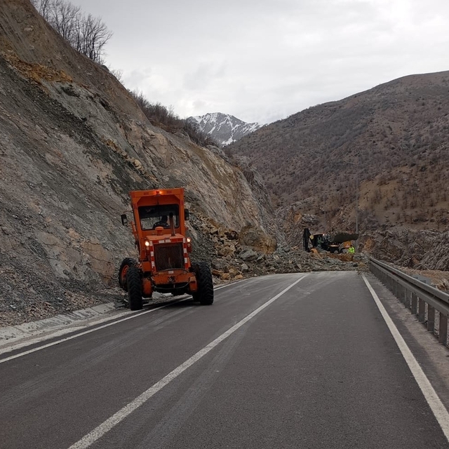 Malatya-Adıyaman yolunda heyelan