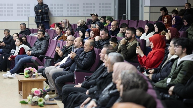 Dursun Ali Erzincanlı, Kartepe'de gönülleri fethetti