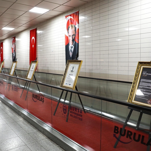 Şehit diplomatların hatırası Bursa'da yaşatılıyor