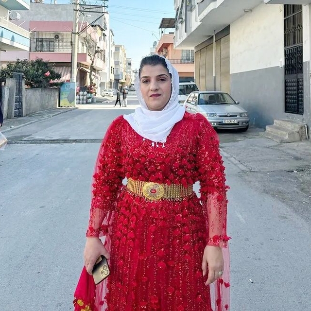 Çatışmanın ortasında kalıp ölen 3 çocuk annesi Şükran'ın ailesinden 'en ağı...