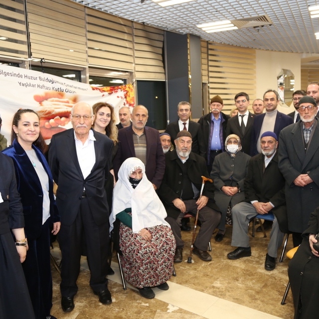 Ulu çınarlarla aynı sofrada anlamlı buluşma