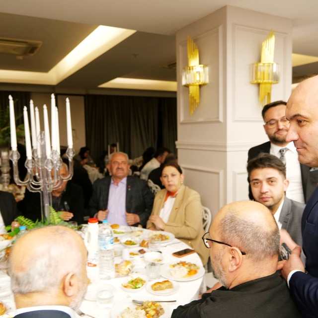 AK Parti Eskişehir Teşkilatı iftarda buluştu