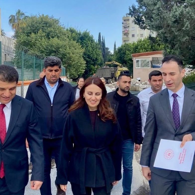 Tarsus'a 2 bin 500 kişilik spor salonu ve yüzme havuzu müjdesi