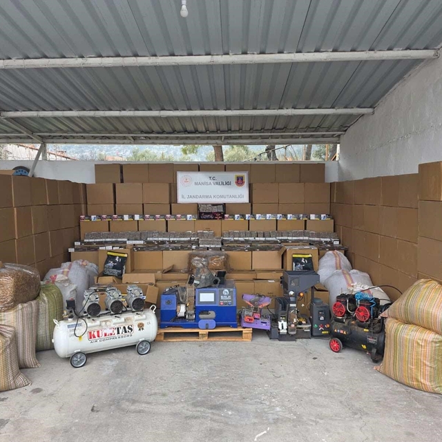 Kırkağaç'ta kaçak sigara operasyonunda 1 tutuklama