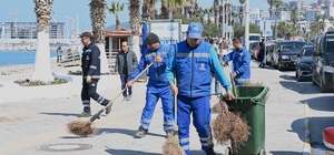 Turizm kenti Kuşadası, bayrama hazırlandı