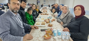 Simav Güney Beldesinde 750 kişilik gönül sofrası kuruldu