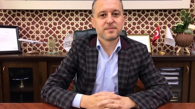 Hastalanmamak için bayram ikramlarına dikkat
Dr. Yasin Yılmaz sağlıklı beslenme önerilerinde bulundu