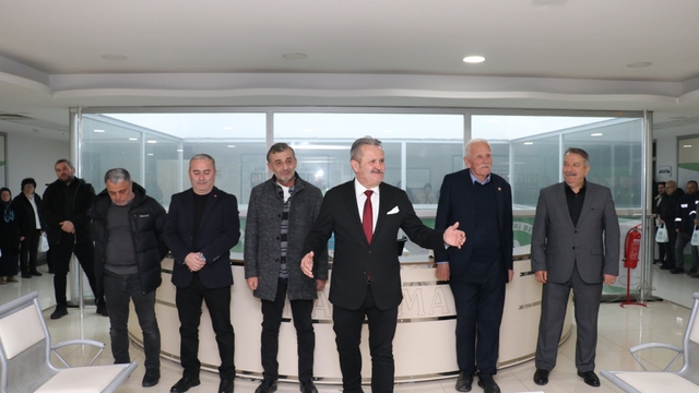 Başkan Koloğlu ilk belediye personelleri ile bayramlaştı