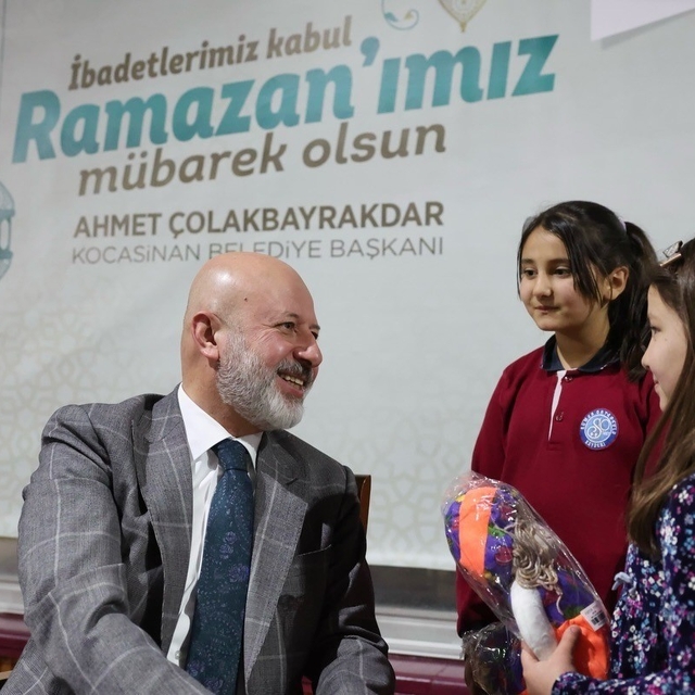 Başkan Çolakbayrakdar: "Hemşehrilerimizin huzurlu bir bayram geçirmeleri iç...