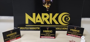 Turgutlu'da emniyetin sokak çalışmalarında 2 torbacı yakalandı