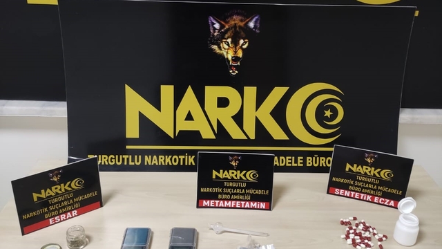 Turgutlu'da emniyetin sokak çalışmalarında 2 torbacı yakalandı