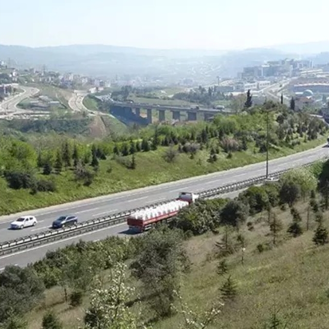 Kocaeli Valiliği'nden bayram dönüşü 'ağır tonajlı araç' yasağı