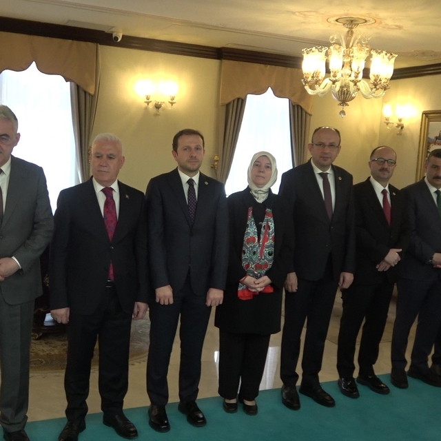 Bursa protokolü bayramlaşmak için bir araya geldi