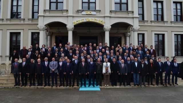 Bolu'da protokol bayramlaştı