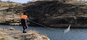 Ağ ile avlanma yasağına uymayan şahsı jandarma yakaladı