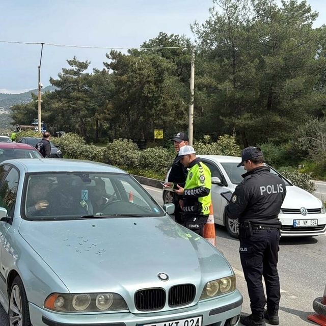 Bodrum'a son 24 saatte 25 bin araç giriş yaptı