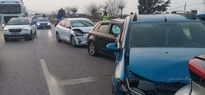 Manisa'da 4 otomobil çarpıştı; 7 yaralı