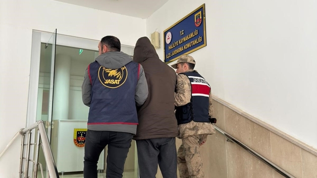 Şanlıurfa'da kesinleşmiş 5 yıl hapis cezasıyla aranan şahıs yakalandı