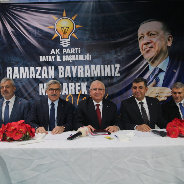 Milli Savunma Bakanı Yaşar Güler, Hatay'da bayramlaşma programına katıldı: