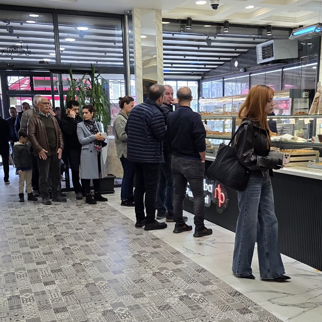 Diyarbakır'da pastanelerde bayram yoğunluğu