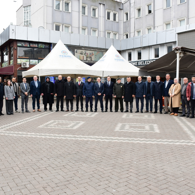 Terme'de bayramlaşma töreni düzenlendi