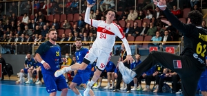 A Milli Erkek Hentbol Takımı, Romanya'ya 37-32 mağlup oldu