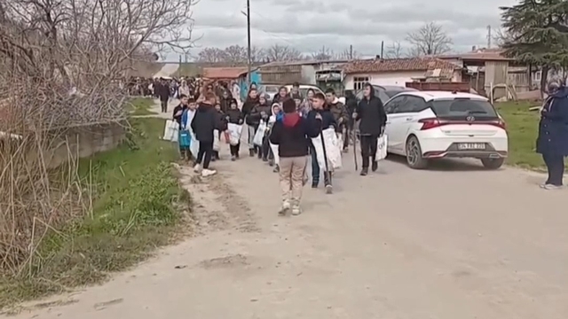 Edirne'de asırlardır süren arife günü şeker toplama geleneği