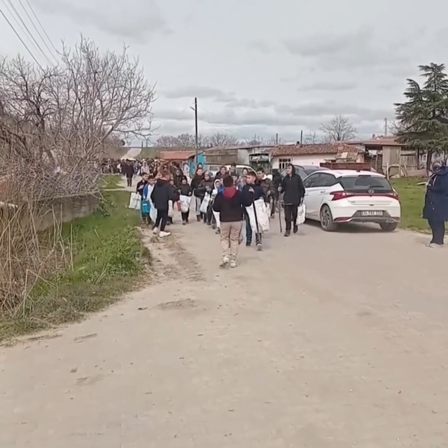 Edirne'de asırlardır süren arife günü şeker toplama geleneği