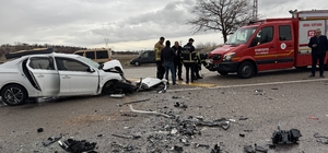 Nevşehir'de üç aracın karıştığı kazada 2 kişi öldü, 7 kişi yaralandı