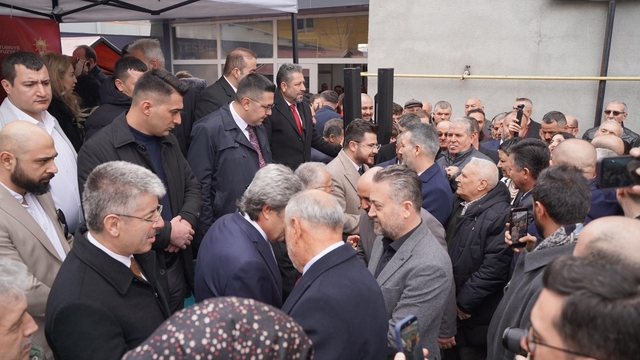 AK Parti Kayseri'de bayramlaştı