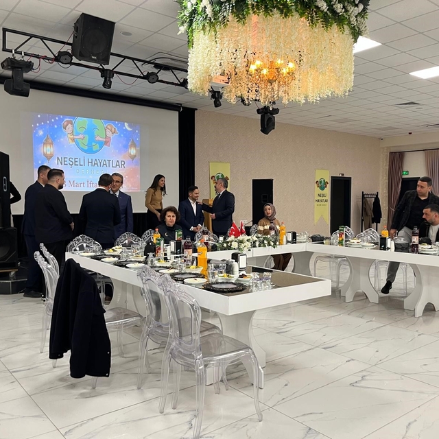 Eskişehir'de çocuk evleri sakinlerine gönül sofrası