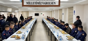 Kırşehir Valisi Demiryürek, jandarma personeliyle iftar yaptı