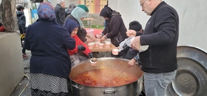 Samsun'da düzenlenen iftar programı mahalle sakinlerini buluşturdu