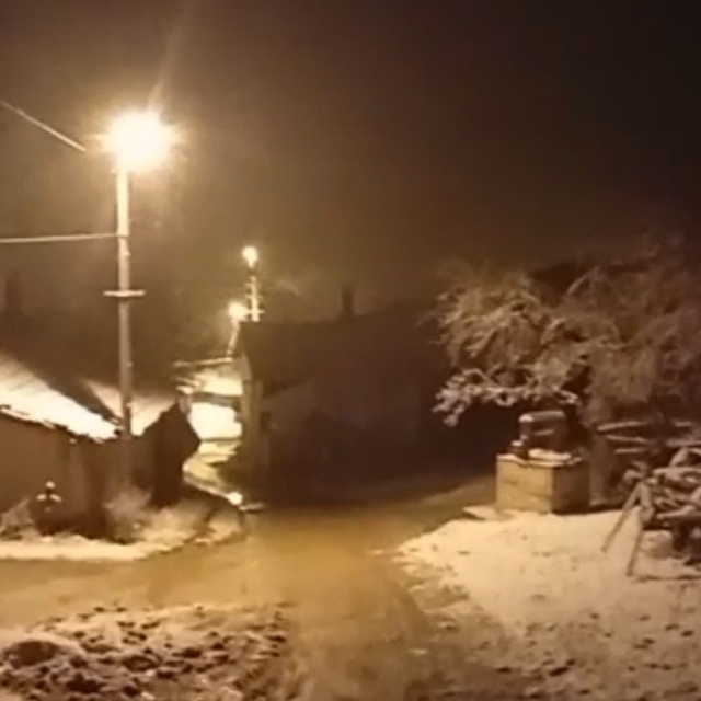 Mart ayında Tavşanlı'ya kar sürprizi