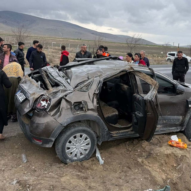 Konya'da otomobil takla attı: 1 ölü, 1 yaralı