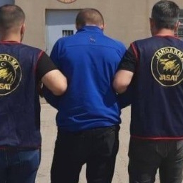 Uyuşturucu taciri suçüstü yakalandı