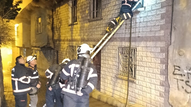 Çankırı'da iki katlı evde çıkan yangında 2 kişi öldü