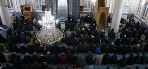 Uşak’ta bayram namazı kılındı