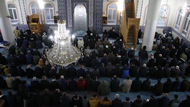 Uşak'ta bayram namazı kılındı