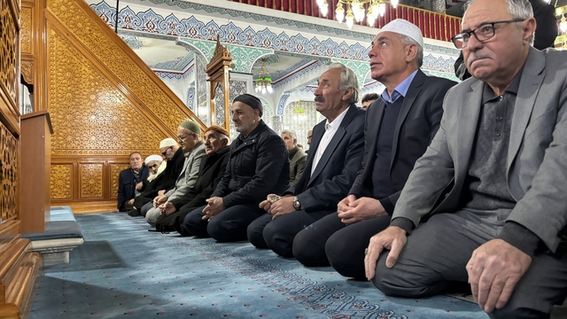 Bingöl'de bayram namazı kılındı