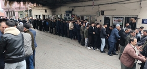 Aydın'da bayram coşkusu Bayram coşkusu camilerde namazla birlikte başladı